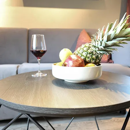 Xzllenz Modern S-bahn Smart-tv Kueche Parken Wellbeing Aparthotel Ottensoos
