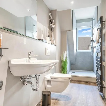 Xzllenz Modern S-bahn Smart-tv Kueche Parken Wellbeing Aparthotel