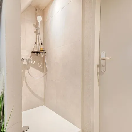 Xzllenz Modern S-bahn Smart-tv Kueche Parken Wellbeing Aparthotel Ottensoos