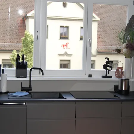 Xzllenz Modern S-bahn Smart-tv Kueche Parken Wellbeing